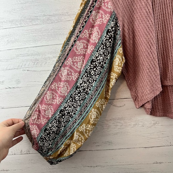 Altar’d State Blush Boho Printed Bishop Sleeve Top Size L - Picture 4 of 7